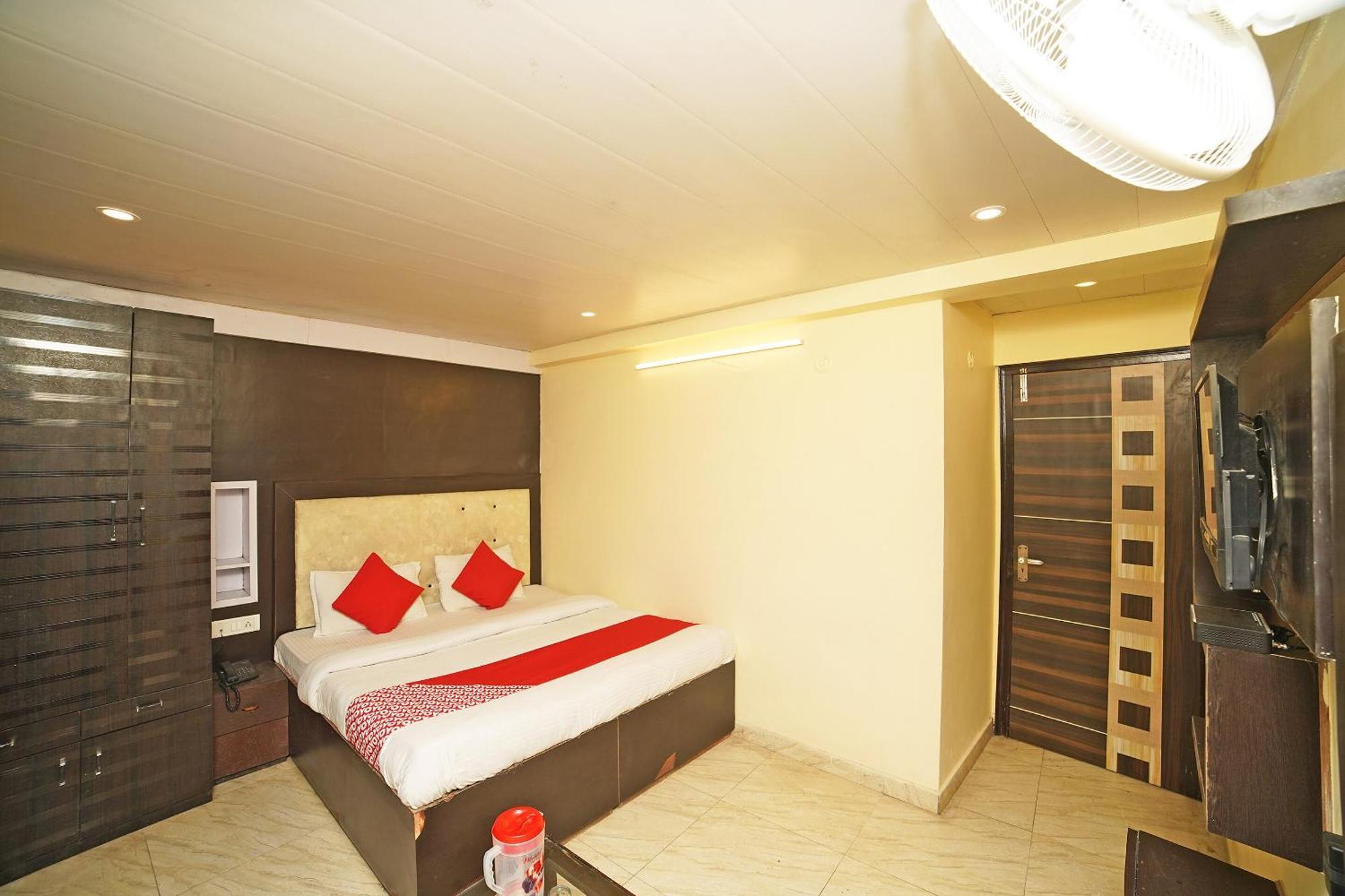 Oyo Flagship 8594 Golden Nest Hotell Nainital Eksteriør bilde