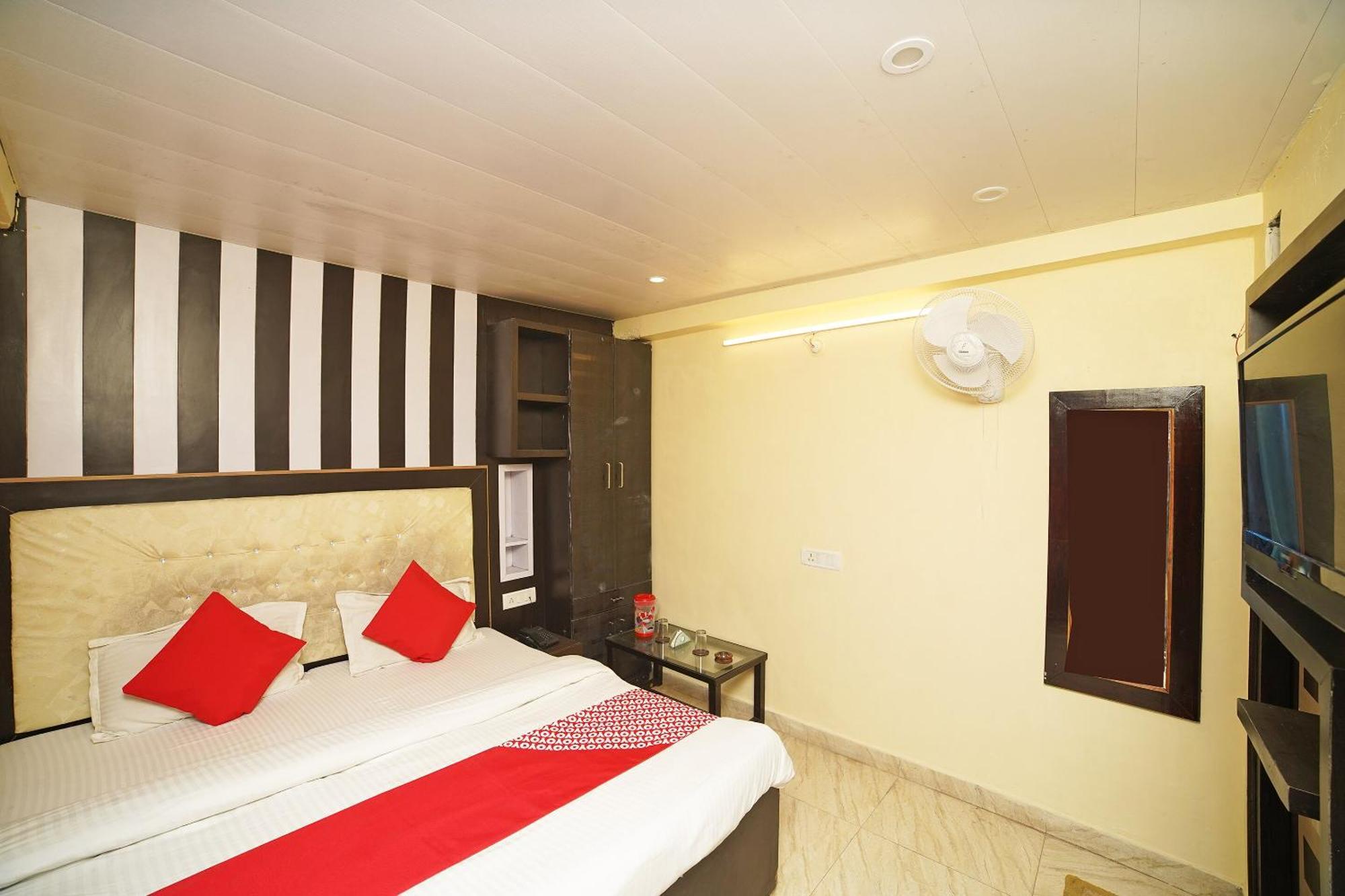 Oyo Flagship 8594 Golden Nest Hotell Nainital Eksteriør bilde